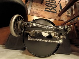 Máquina de coser Singer antigua año 1908.