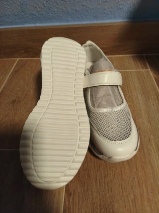 Zapatillas de mujer blancas