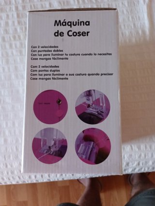 Máquina de coser de juguete 6+