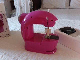 Máquina de coser de juguete 6+