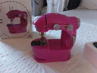 Máquina de coser de juguete 6+