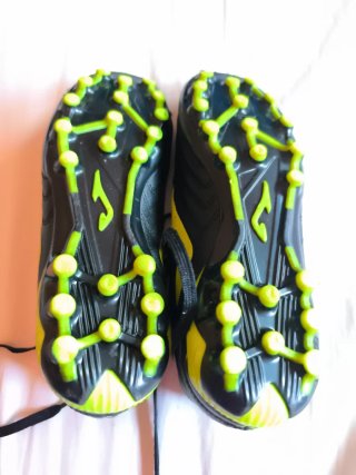 Botas fútbol niño Joma Talla 34 Multitaco