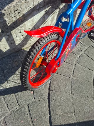 Bicicleta Spiderman 4-6 años VENTA EN PERSONA