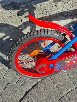 Bicicleta Spiderman 4-6 años VENTA EN PERSONA