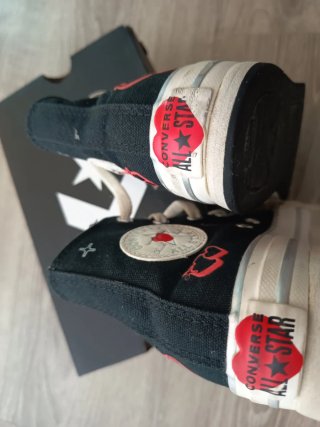 Converse Love Concept