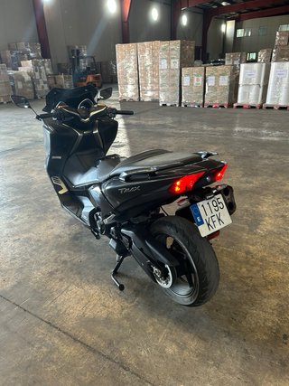 Yamaha T-MAX 530 Maxi Scooter