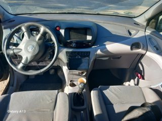 Nissan Almera 2005