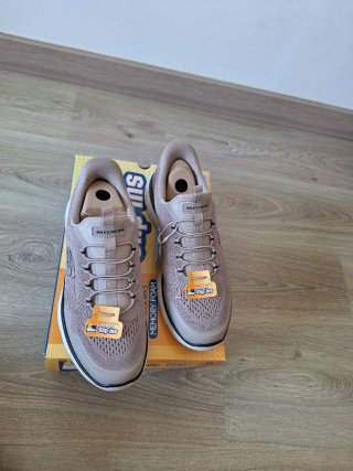 Skechers Summits Top Rate Taupe