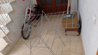Tendedero metálico plegable