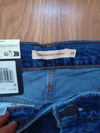 Pantalones vaqueros Levi's 724 High-Rise Straight