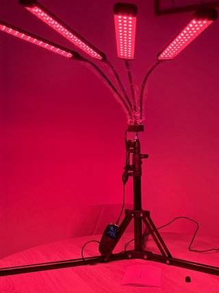 Lámpara LED Luz Roja 5 Paneles Trípode