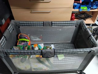 Cuna plegable para bebé o guarderia