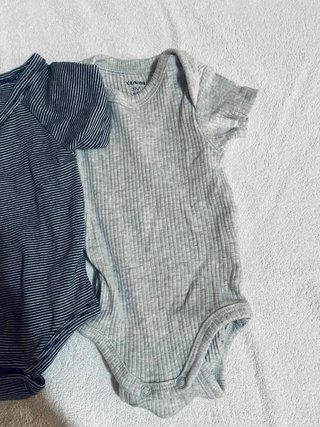 Pack 3 bodies bebé 3 meses