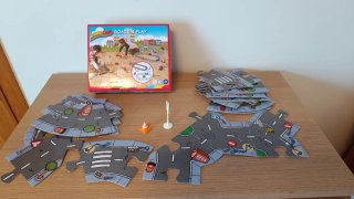 Coches de juguete y circuito Roads & Play