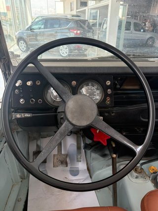 LAND-ROVER SANTANA 1988