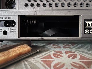 Radio multibanda ITT Tiny
