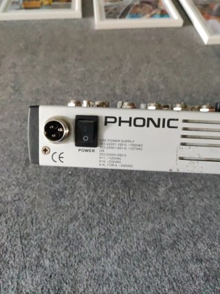 Mixer audio Phonic MU 802
