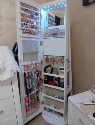 Specchio portagioie con sei luci al led