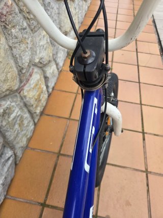 Bicicleta BMX GT Slammer Azul
