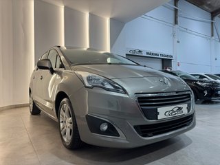 Peugeot 5008 2016