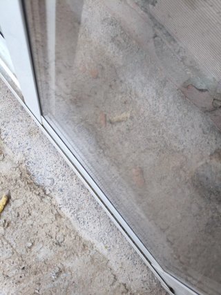 Ventana aluminio corredera pequeña