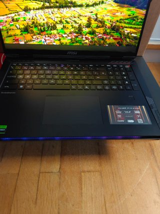 URGE VENTA Portátil MSI Raider 18 HX A2XWJG-459ES