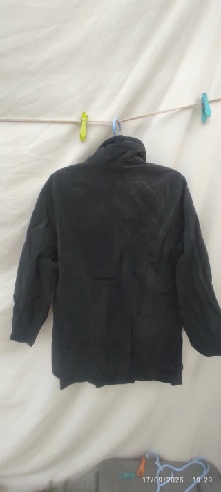 Chaquetón negro bmw