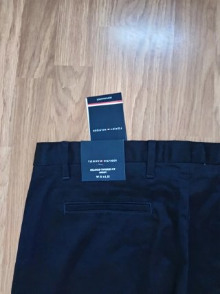 Pantalones Tommy Hilfiger NUEVOS CON ETIQUETAS