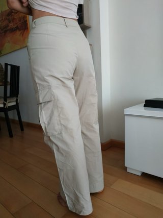 Pantalones anchos Stradivarius beige