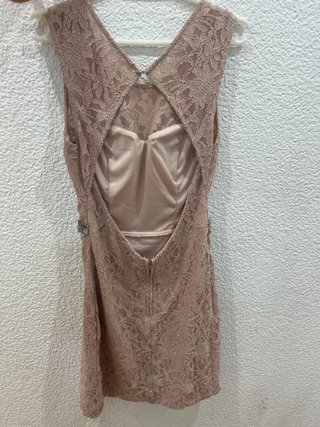 Vestido fiesta rosa pastel con pedrería