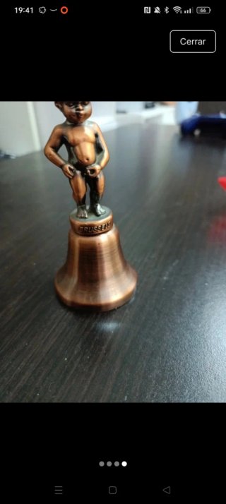 Campana de bronce niño Manneken Pis