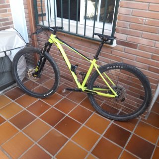 Bicicleta montaña Scott Scale aluminio 29"