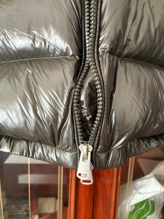 Chaqueta Zara acolchada verde caqui