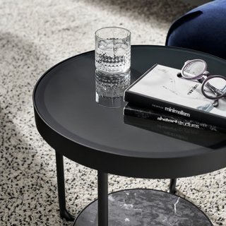 Mesa Auxiliar IKEA FRÖTORP Pequeña negra