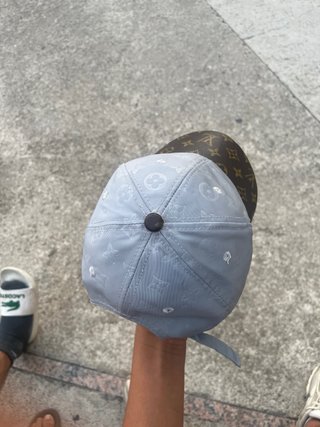 Gorra Louis Vuitton Monogram Gris y Marrón