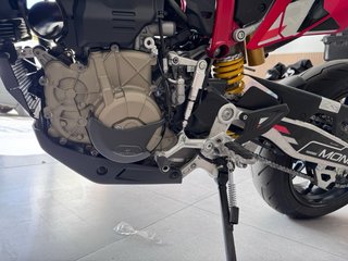 Ducati Hypermotard 698