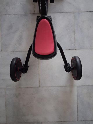 Triciclo infantil 2 en 1 Pillu