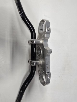 Manillar Alto Yamaha R1 04-06 Negro