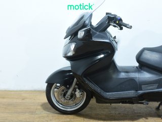 SUZUKI BURGMAN 650 EXECUTIVE