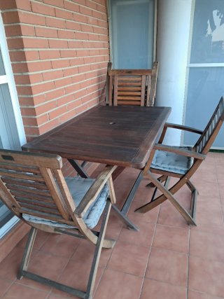 Mesa y 2 Sillas de Jardín Madera