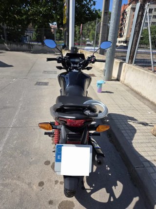 Honda CB125 Negra Moto