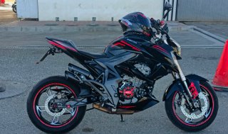 Zontes 310R Negra - Cambio por coche