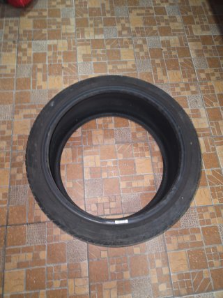 Neumático Pirelli P-Zero 255/35/19 96Y