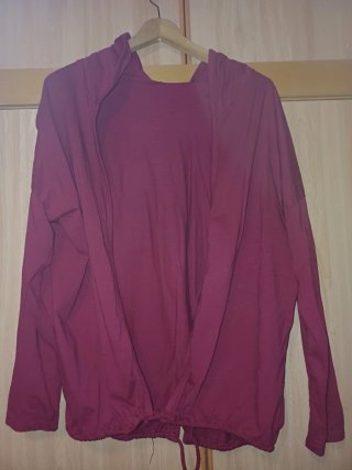Sudadera Rioja con capucha