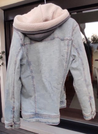 Chaqueta vaquera Hollister con borrego interior