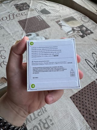 AirPods 4 ANC Cancelación Ruido + Factura