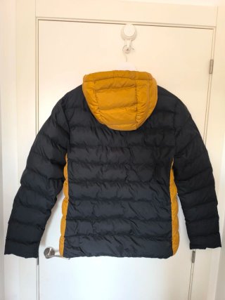 Chaqueta Adidas mostaza y negra talla M