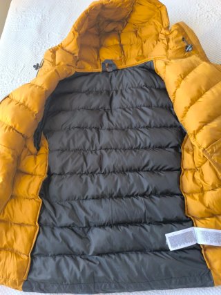 Chaqueta Adidas mostaza y negra talla M