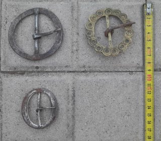 Hebillas antiguas de metal