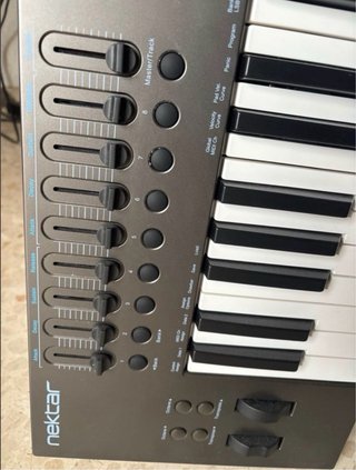 Teclado Nektar Impact LX49+